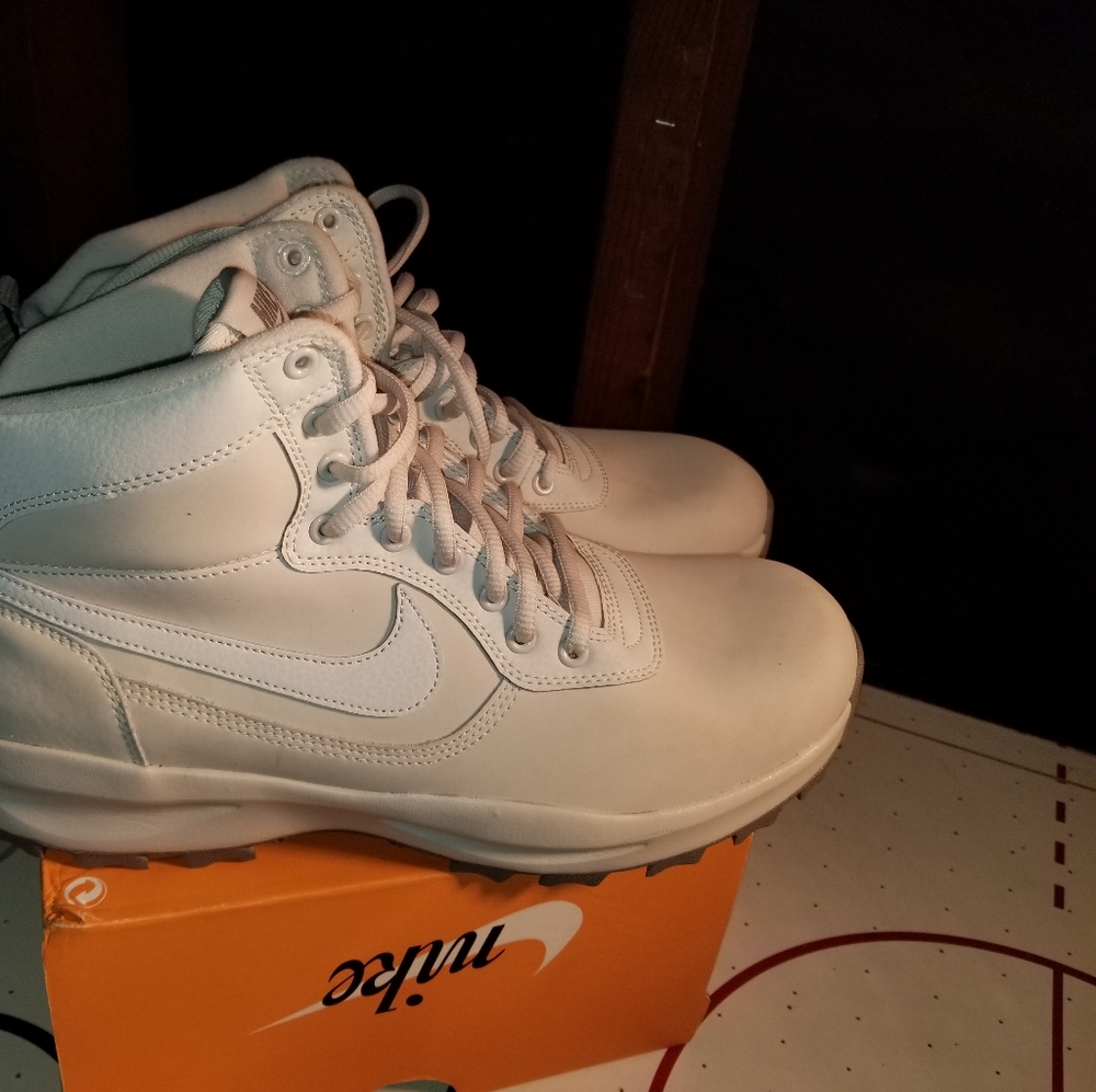 Nike boots